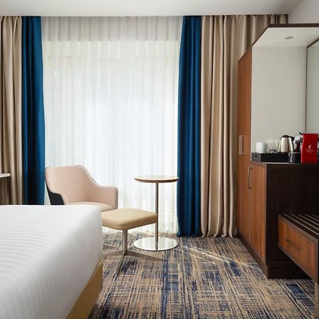 Hotel Courtyard By Marriott Taschkent Exterior foto